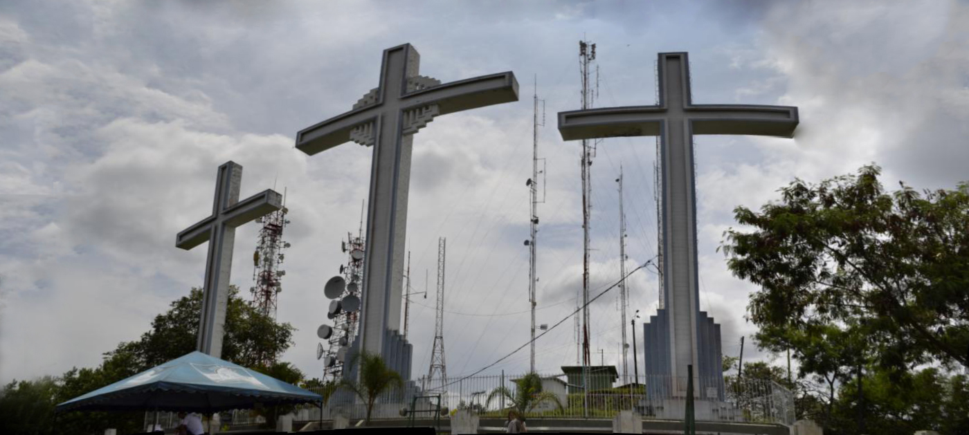 Resultado de imagen para cerro de las tres cruces cali