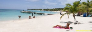 west-bay-roatan-honduras-panorama