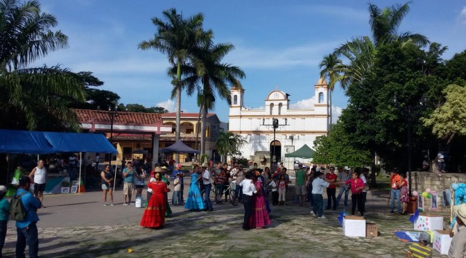 EXPO DE CAFÉ Y CACAO EN COPÁN RUINAS