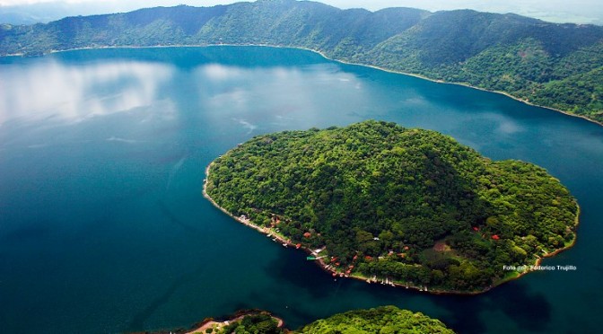 Lago de Coatepeque